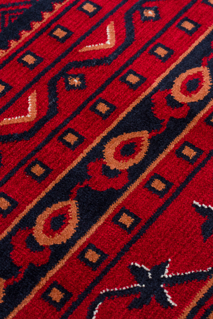 Buhara 01 Navy Afgan Desenli Viskon ile Üretilen Parlak ve Yumuşak Doku, Tabanı Kaydırmaz İnce Halı