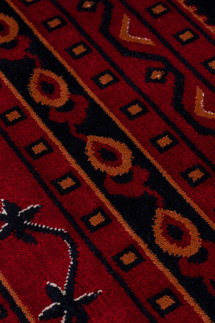 Buhara 01 Navy Afgan Desenli Viskon ile Üretilen Parlak ve Yumuşak Doku, Tabanı Kaydırmaz İnce Halı