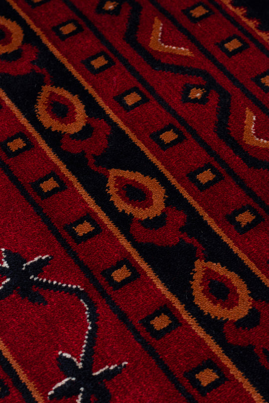 Buhara 01 Navy Afgan Desenli Viskon ile Üretilen Parlak ve Yumuşak Doku, Tabanı Kaydırmaz İnce Halı