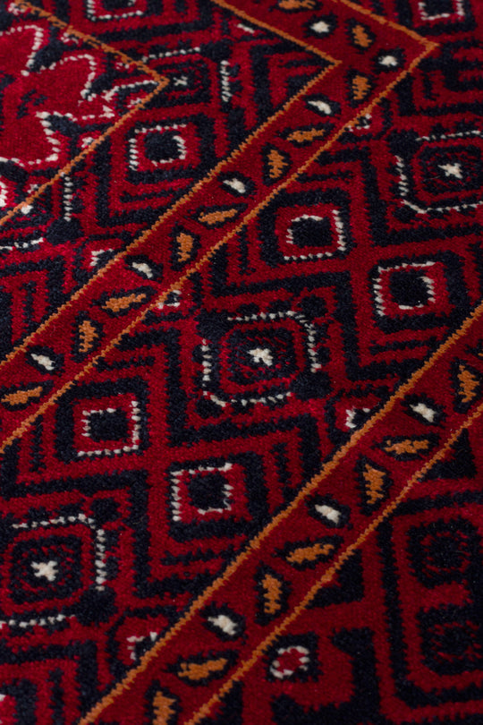 Buhara 02 Red Afgan Desenli Viskon ile Üretilen Parlak ve Yumuşak Doku, Tabanı Kaydırmaz İnce Halı