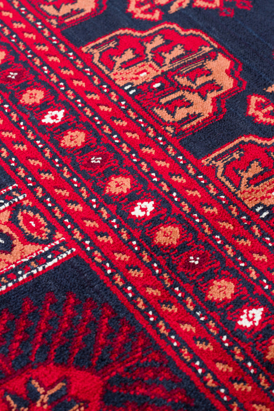 Buhara 03 Navy Afgan Desenli Viskon ile Üretilen Parlak ve Yumuşak Doku, Tabanı Kaydırmaz İnce Halı