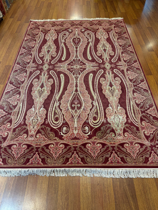 Vera 01 Red Viskon ile Üretilen Sık Dokuma İpek Görünümlü Klasik Salon Halısı