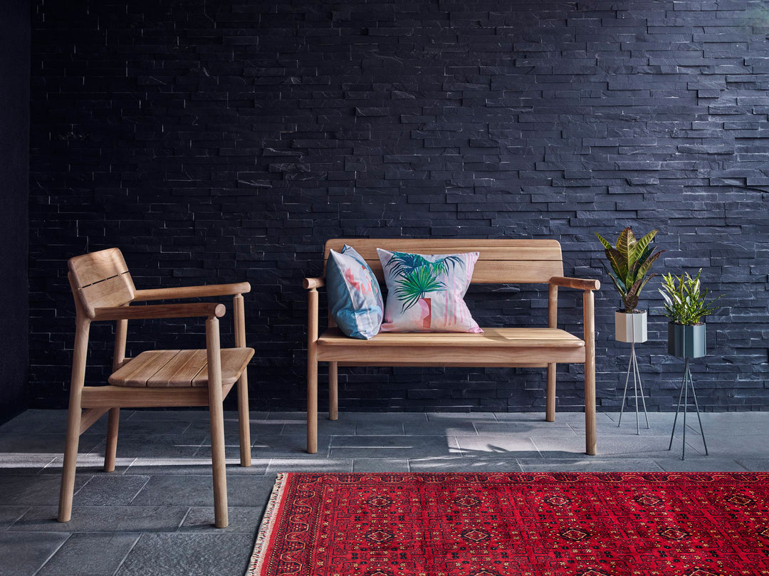 Historic 960 Red Afgan Desenli El Emeği Ile Özel Tezgahlarda Üretilen Bambu Uşak Halısı