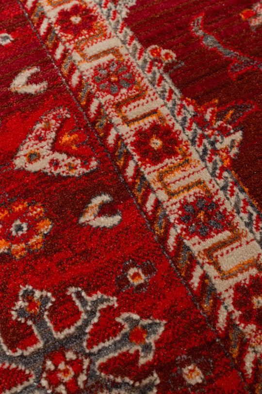 Caretta 24 Red Yumuşak Dokulu Vintage Eskitme Desenli Sıcak Renk Tonlarına Sahip Salon Halısı