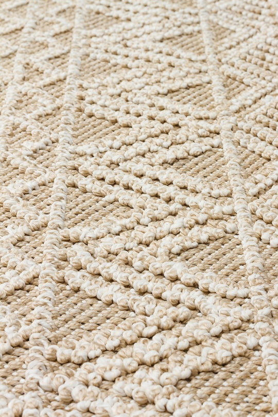 Lion 14 Beige Hasır Dokulu Bukle Dokumasıyla Hav Toz Vermez Modern Makine Halısı