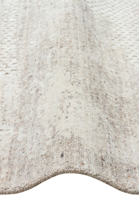 Exotic Beıge, %100 El Dokuması, Yün, Viskon Karışımı ile Üretilmiş Kendinden Desenli Salon Halısı