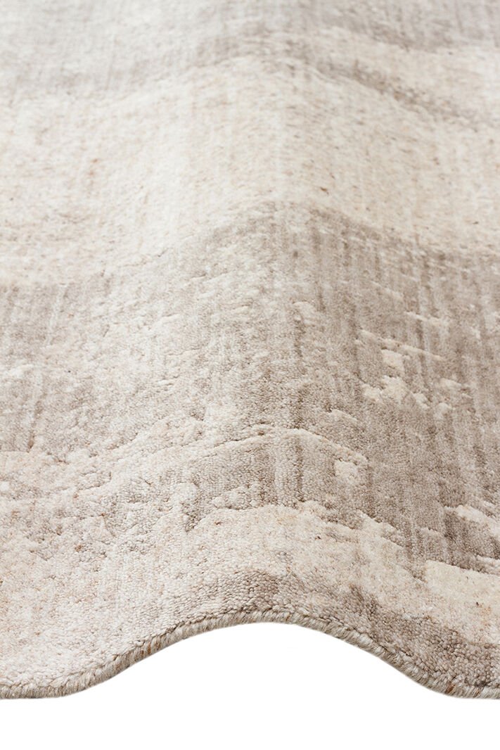 Grace Natural Beıge, Kendinden Desenli Yün, Viskon ve Pamuk Karışımlı Desenli Zarif Salon Halısı