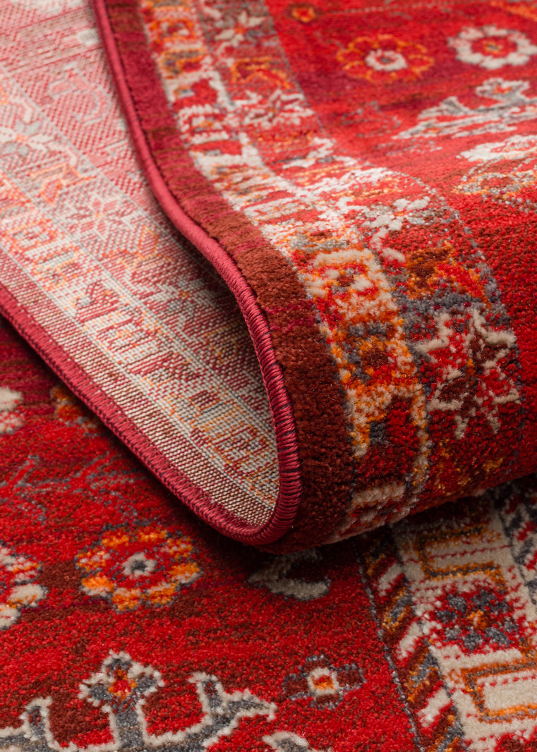 Caretta 24 Red Yumuşak Dokulu Vintage Eskitme Desenli Sıcak Renk Tonlarına Sahip Salon Halısı