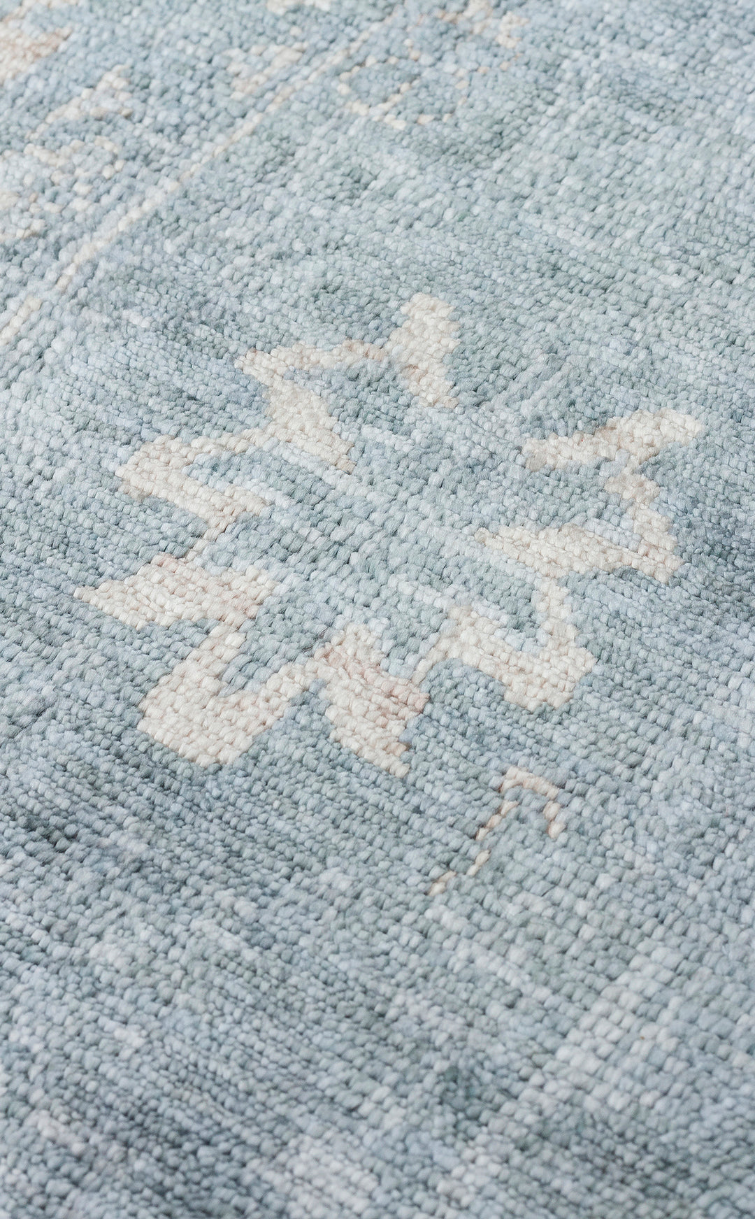 Pera 06 Sky Vızon Uşaklı Kadınların Yoğun El Emeği ile Dokunan Soyut Desenli, Salon Halısı