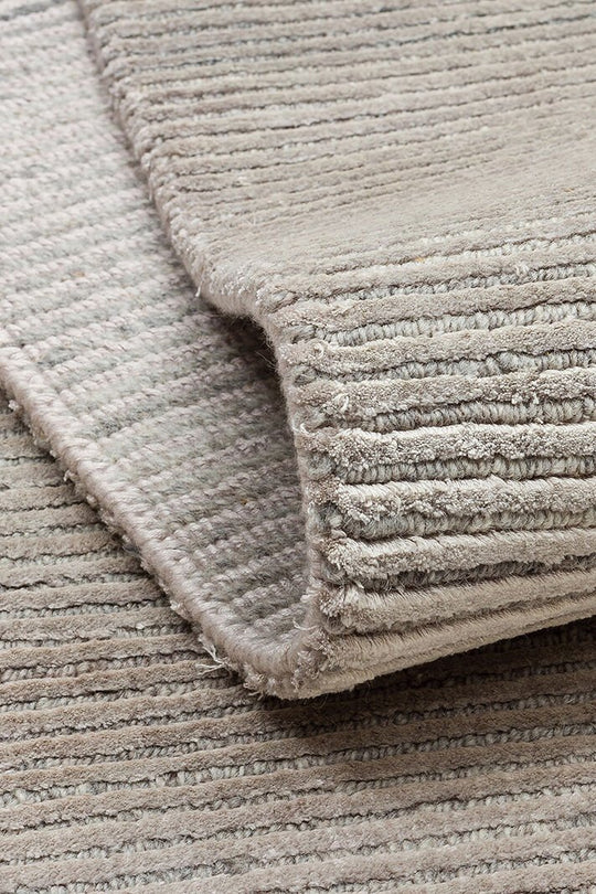 Orlando Silver El Dokuma Teknikleriyle Özenle Üretilmiş, Doğal Viskon, Yün Karışımlı Salon Halısı