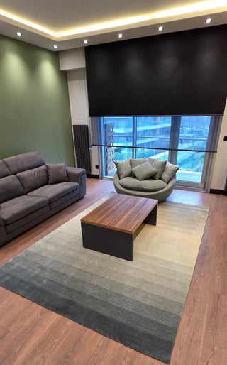 Odesa Pearl Blue, Modern Çizgilere Sahip Renk Geçişli %100 Saf Yün ile Üretilen Salon Halısı