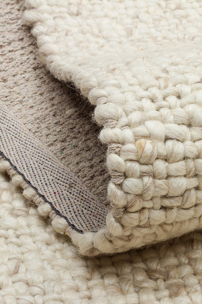 Efi Ivory %100 El Dokuma Yün ve Pamuk ile Üretilen Örgü Detaylı Bohem Oturma Odası Salon Halısı