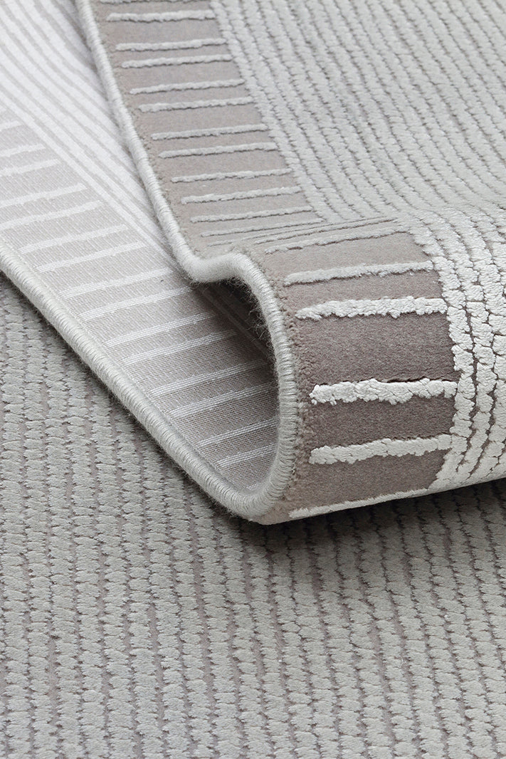 Athena Border Grey Sık Dokuma Tekniği ile Üretilen Viskon Modern ve Sade Makine Halısı