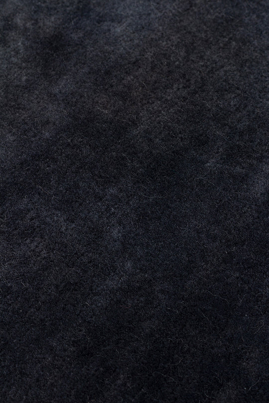 Letat Slate, El dokuma Teknikleri ile %100 Yeni Zelanda Yünü ile Üretilmiş Sade ve Modern halı