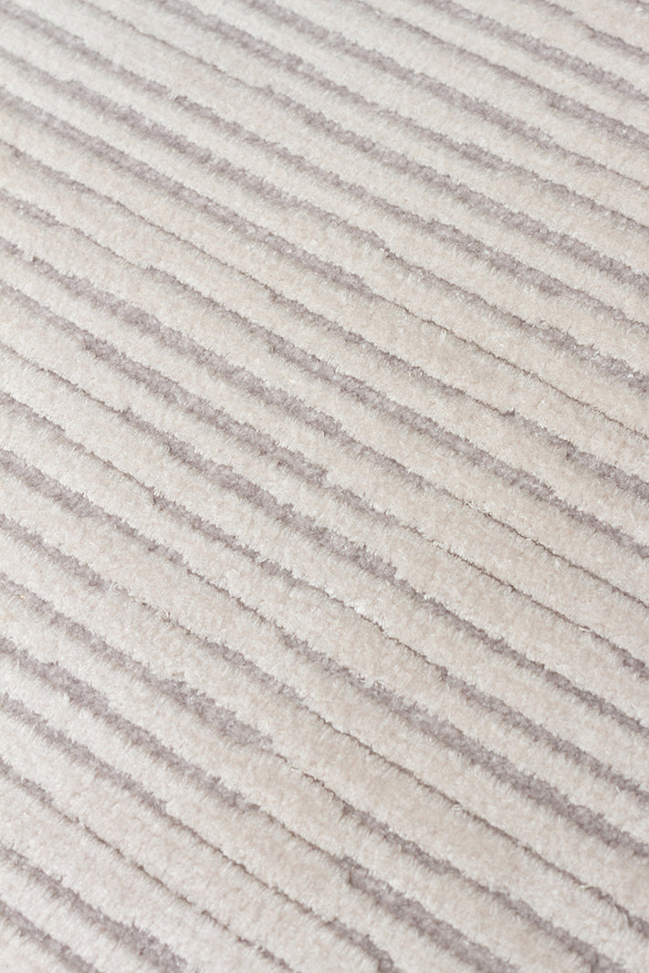 Aspendos 01 Grey, %100 Viskon ile Üretilmiş Parlaklığıyla her Dekora Uyum Sağlayan Salon Halısı