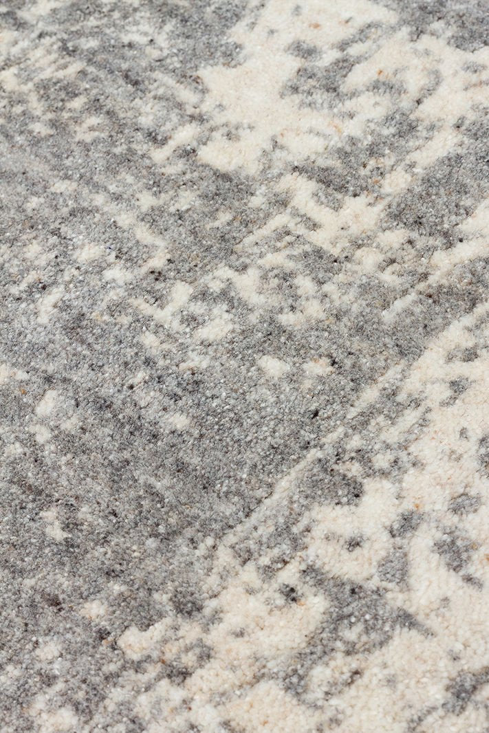 Grace Beıge Grey, Kendinden Desenli Yün, Viskon ve Pamuk Karışımlı Desenli Zarif Salon Halısı