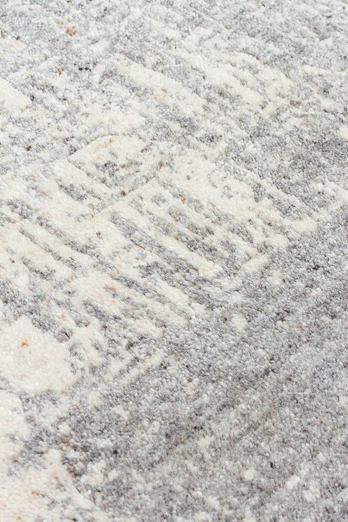 Grace Beıge Grey, Kendinden Desenli Yün, Viskon ve Pamuk Karışımlı Desenli Zarif Salon Halısı