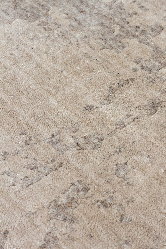 Grace Grey, Kendinden Desenli Yün, Viskon ve Pamuk Karışımlı Desenli Zarif Salon Halısı