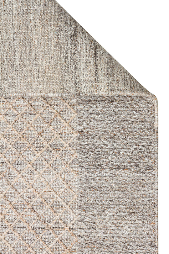 Lhasa Beıge, Polyester, Yün ve Pamuk Karışımıyla Üretilen Dayanıklı ve Hasır Dokulu Halı