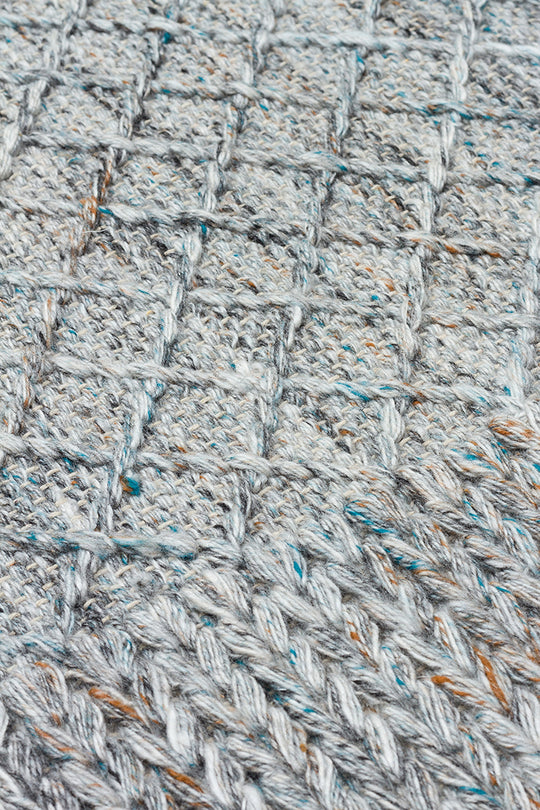 Lhasa Blue, Polyester, Yün ve Pamuk Karışımıyla Üretilen Dayanıklı ve Hasır Dokulu Halı
