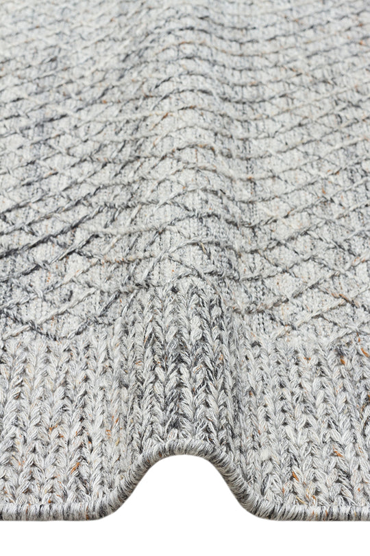 Lhasa Grey, Polyester, Yün ve Pamuk Karışımıyla Üretilen Dayanıklı ve Hasır Dokulu Halı