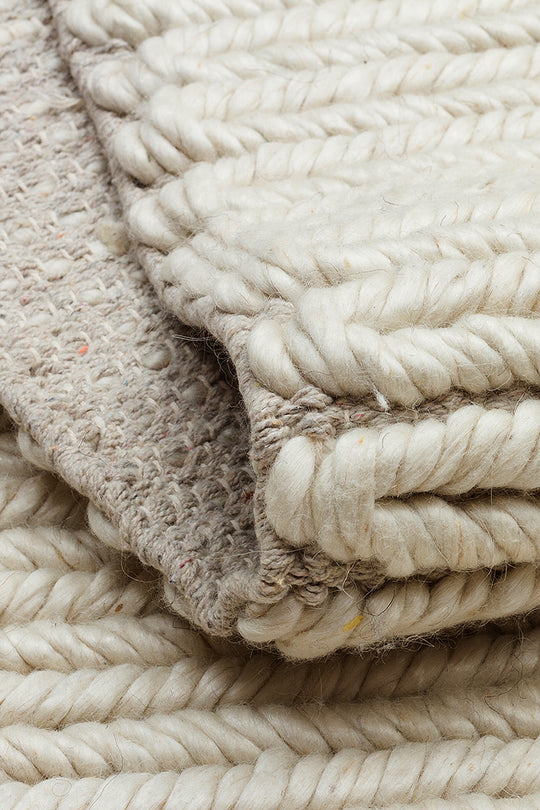 Wolly Ivory %100 Yün Kullanılarak El İşçiliğiyle Örülmüş, Yumuşak Dokulu Bohem Halı