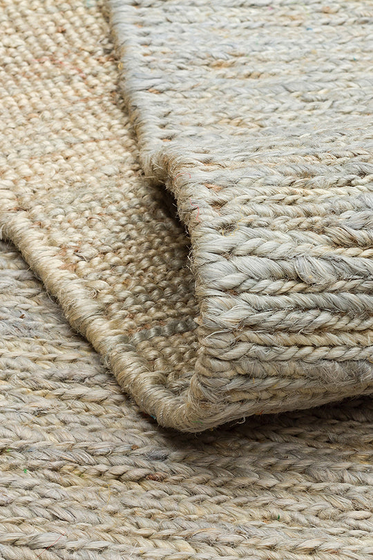 Giger Blueish Grey, Jüt Kullanılarak El Örgüsü ile Üretilen Hasır Dokulu Jüt Halı