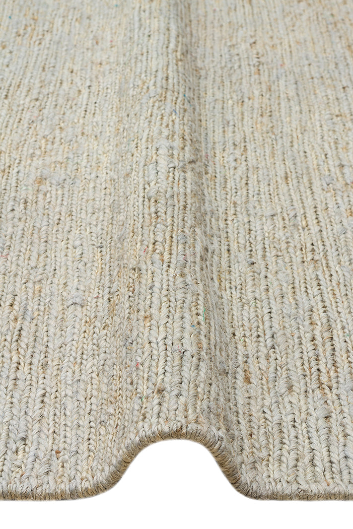 Giger Blueish Grey, Jüt Kullanılarak El Örgüsü ile Üretilen Hasır Dokulu Jüt Halı