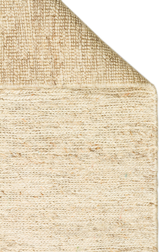 Giger Ivory, Jüt Kullanılarak El Örgüsü ile Üretilen Hasır Dokulu Jüt Halı