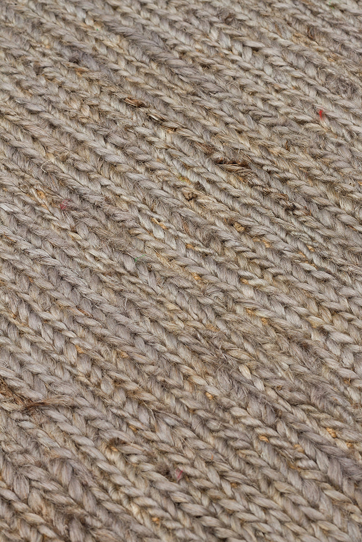 Giger Stone, Jüt Kullanılarak El Örgüsü ile Üretilen Hasır Dokulu Jüt Halı