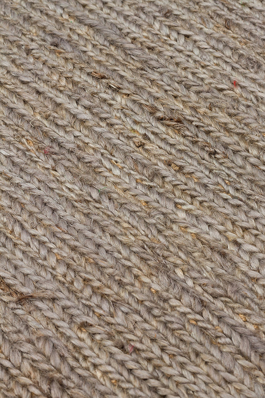 Giger Stone, Jüt Kullanılarak El Örgüsü ile Üretilen Hasır Dokulu Jüt Halı
